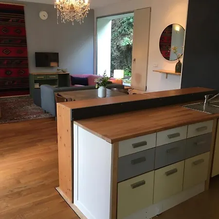 Pod Velkou Amerikou Apartment *