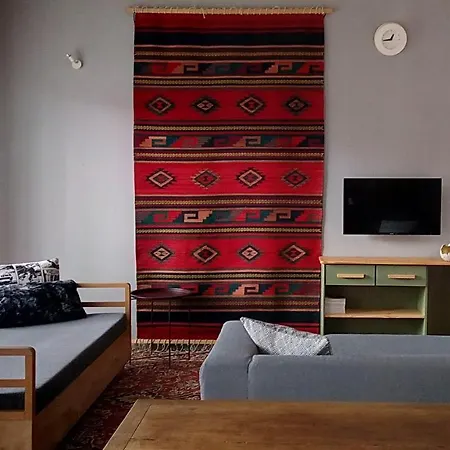 Pod Velkou Amerikou Apartment Morina